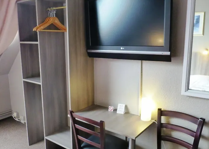 Rehberge Mitte Hotel 2*