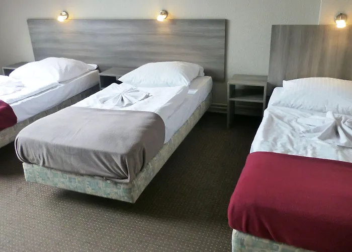 Rehberge Mitte 호텔 2*